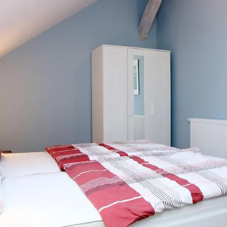 Apartamento 6-personen-fewo *